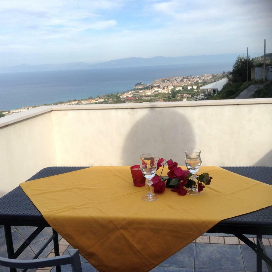 Balconcino Degli Innamorati Tropea Santa Domenica  Exterior photo